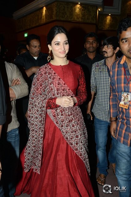 Tamannaah-at-Speedunnodu-Movie-Audio-Launch